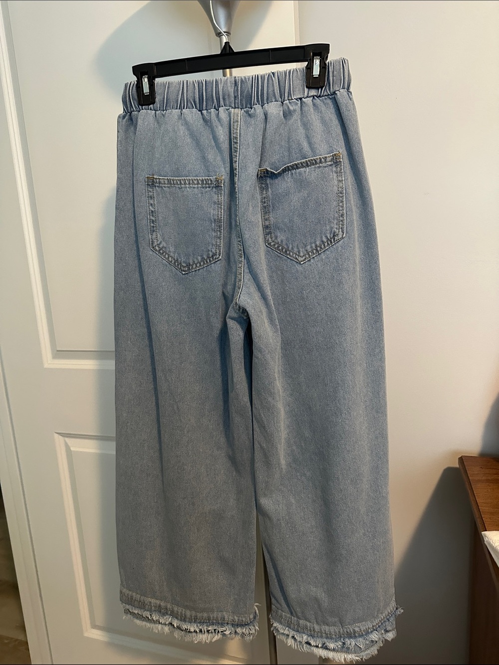 Wide-leg Embroidered Light Blue Drawstring Jeans Sz 28 NWOT - Picture 2 of 5